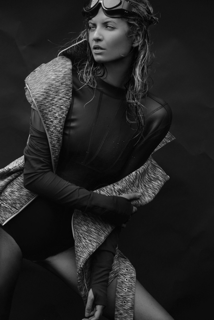 BELLA_2003-1200x1797