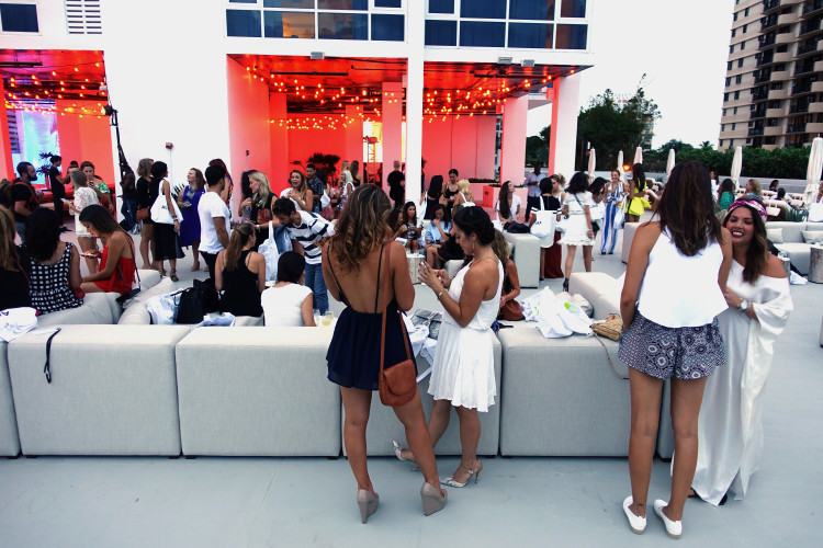 Mikoh 2016 Presentation at SWIMMIAMI - Reception