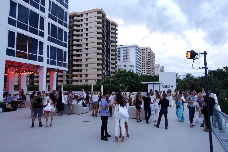 Mikoh 2016 Presentation at SWIMMIAMI - Reception
