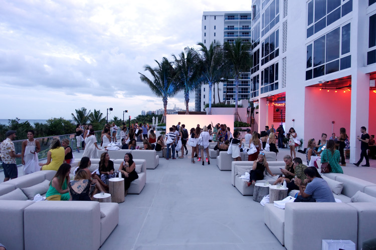 Mikoh 2016 Presentation at SWIMMIAMI - Reception